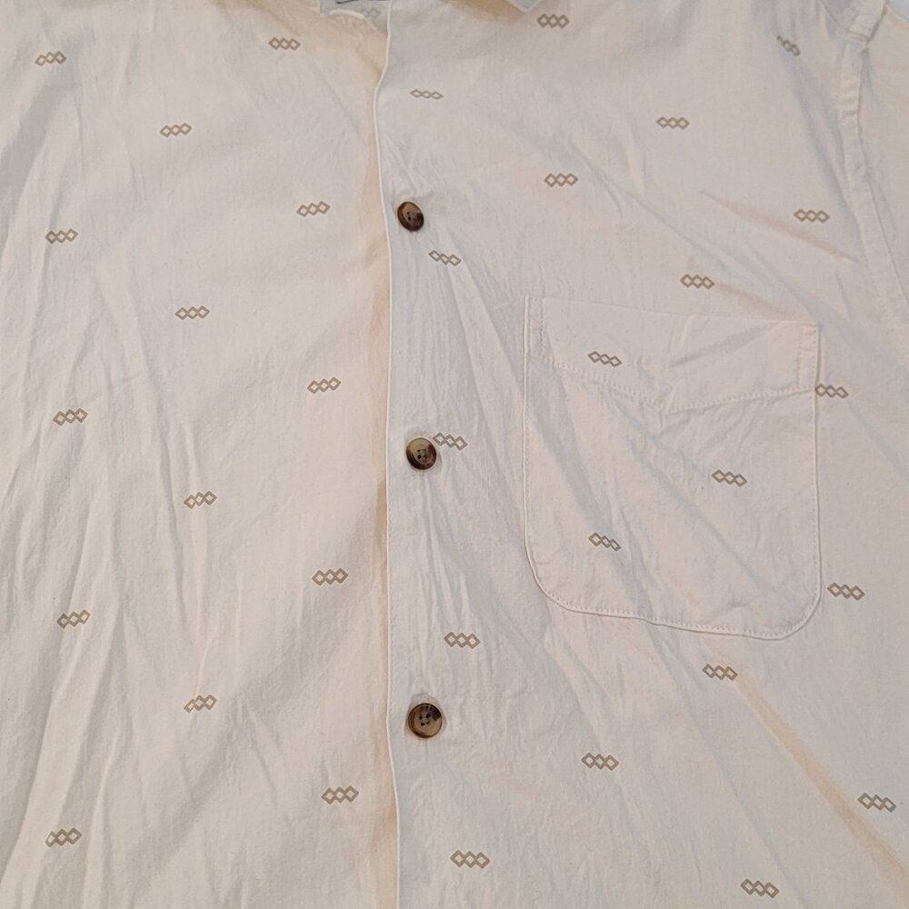 Pre-Owned Old Navy Tan Short Sleeve Shirt – Casual Comfort – Men’s Size Large